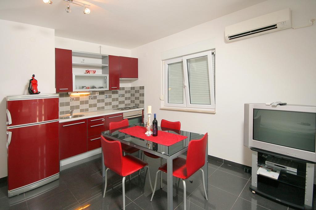 Apartments Parcela Сегет Враница Стая снимка